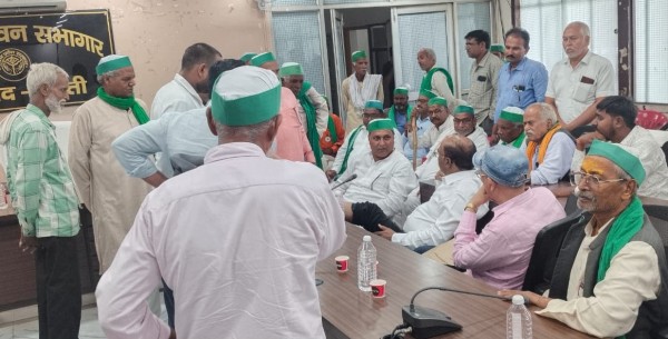 ‘जब’ भाजपा गन्ना ‘माफियाओं’ को ‘कुर्सी’ पर बैठाएगी तो ‘किसान’ धरने पर बैठेगें ‘ही’!