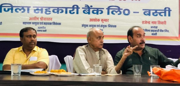 सहकारिता से हो कर गुजरती अर्थव्यवस्था