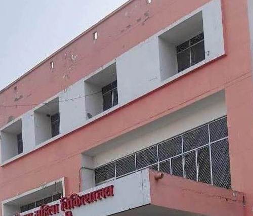 मरीजों’ के ‘कहने’ पर नहीं, ‘बंजरग’ बाबू के ‘चाहने’ पर ‘जनरेटर’ चलता!