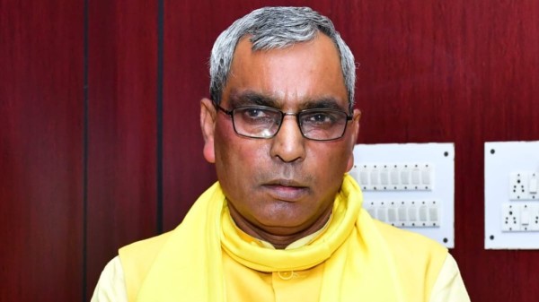 जमीनी वाला जीतेगा, आसमानी वाला धड़ाम सेे नीचे गिरेगा