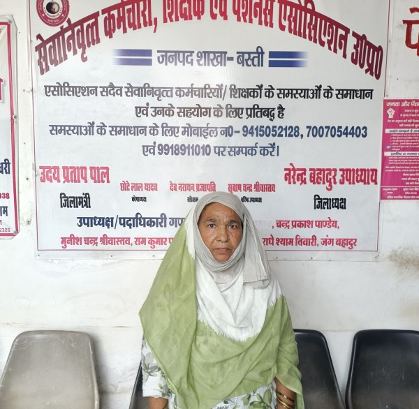 प्रेम’ बहादुर ‘सिंह’ ने ‘लतीफुल’ से ‘पेंशन’ स्वीकृति को ‘मांगा’ 30 ‘हजार’