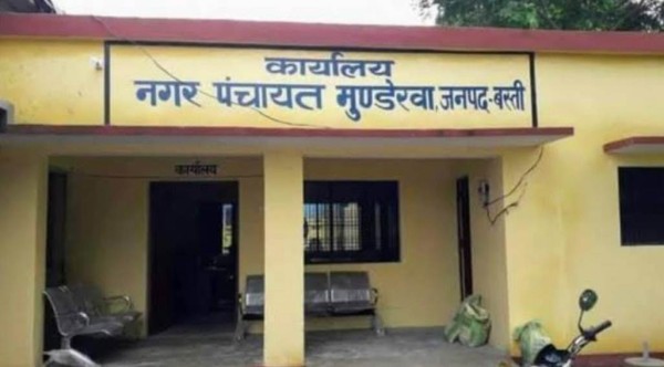 आखिर ‘प्रशासनिक’ अमला ‘क्यों’ एक ईमानदार ‘बाबू’ से डर ‘रहा’?