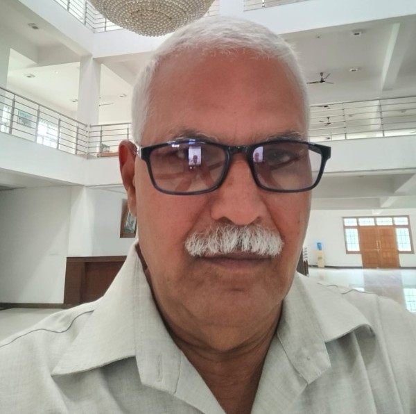 जनता को धार्मिक उन्माद में फसाकर दिखाया विश्व गुरु का सपना, देश राजशाही की ओर हुए