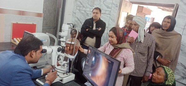 नॉर्दर्न ऐरोमेटिक्स के सहयोग से नेत्र जांच शिविर, 115 मरीजों की जांच, 61 चिन्हित