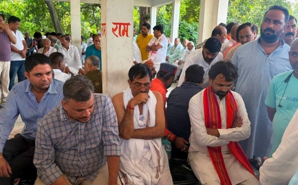 भगवान’ ऐसा ‘दुख’ किसी ‘को’ न ‘दें’