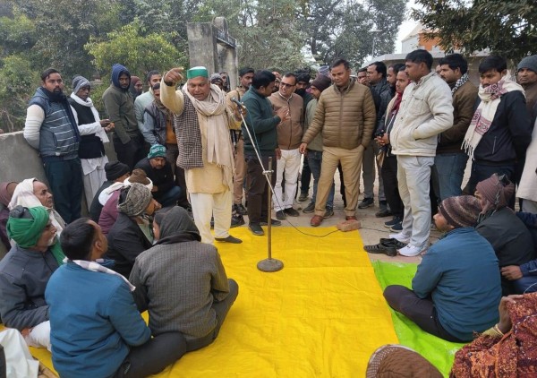 हे, ‘दरोगाजी’, मारिए ‘बेईमानों’ के ‘पिछवाड़े’ दो ‘लाडी’, देखिए ‘खरीद’ कैसे ‘करते’!