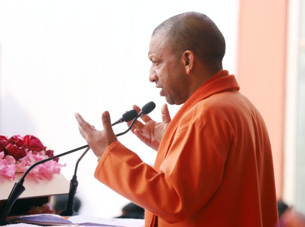एक्स पर नम्बर 01 मुख्यमंत्री बने योगी
