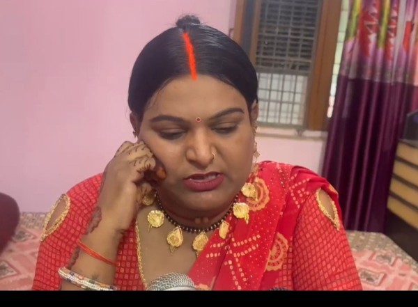 हिजड़े की जाति मैं नेवी आफिसर हूं गोली मार दूंगा