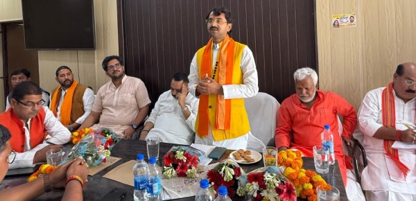 क्या ‘गरीब’ और ‘किसान’ कभी ‘राजनीतिक’ शिकंजे से ‘मुक्त’ हो ‘पाएगें’?