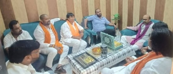 आखिर’ नेता ‘क्यों’ नहीं ‘दिपावली-होली’ की मिठाई लेकर ‘कार्यकर्त्ताओं’ के घर ‘जाते?