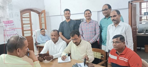 ‘पंेशनर’ ही ‘पेंशनर’ का ‘शोषण’ कर ‘रहा’