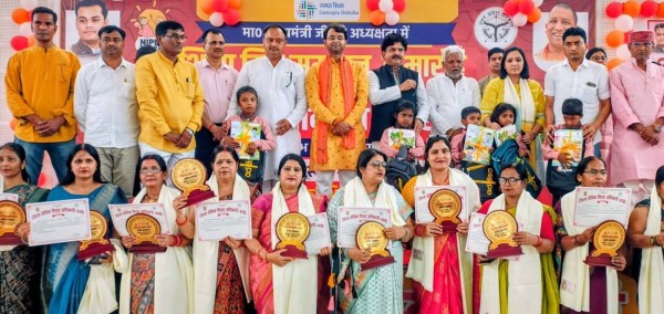 सरकार ‘शिक्षामित्रों’ के ‘हितों’ के प्रति ‘संवेदनशील’ महेश शुक्ल