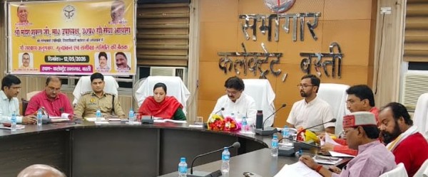 ग्राम ‘पंचायतें’ अभियान ‘चलाएं, निराश्रित ‘गौवंश’ को संरक्षित ‘करे’ महेश शुक्ल
