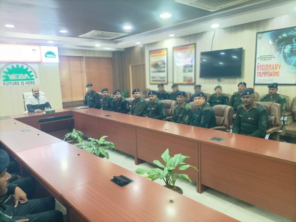 यीडा द्वारा अवैध निर्माण व खनन रोकने के सख्त निर्देश l