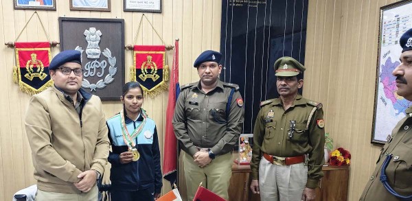 ‘यूंही’ जिले का नाम ‘रोशन’ करती रहो ‘शीतल चतुर्वेदी’