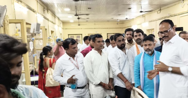 पाठकजी’ मरीजों का ‘बेहतर’ इलाज ‘कैसे’ होगा, जब ‘जांच’ में पैसा ‘लेगें’