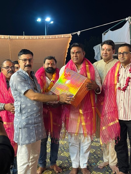 बाराद्वारी मैदान में रामलीला मंचन, विभीषण-रावण प्रसंग ने जीता दिल