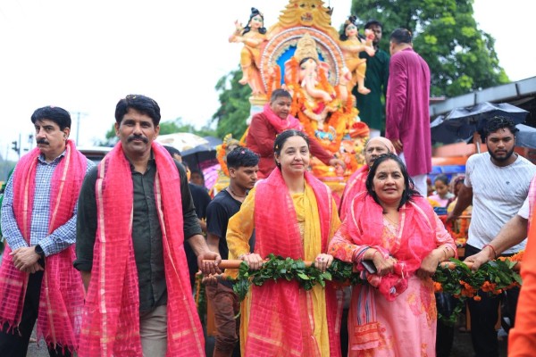 गौरी शंकर सेवादल गौशाला समस्त ने पारिकर के साथ विसर्जन के साथ समापन हुआ