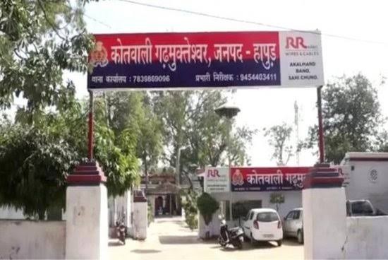 गढ़मुक्तेश्वर में शादी समारोह के दौरान युवक के साथ मारपीट, चांदी की चेन लूटने का आरोप