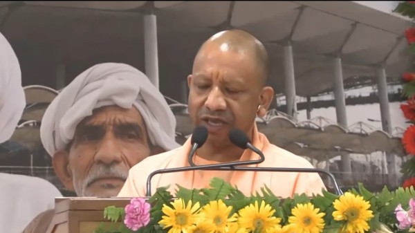 नोएडा अंतरराष्ट्रीय हवाई अड्डा, जेवर के निर्माण हेतु भूमि समर्पित करने वाले अन्नदाताओं के साथ संवाद में माननीय मुख्यमंत्री योगी आदित्यनाथ जी का संबोधन