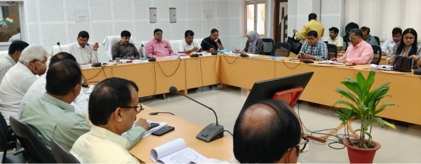 शिकायतों का पारदर्शिता से जॉच कराकर फीडबैक लेकर गुणवत्तापूर्ण निस्तारण करेंःकमिश्नर