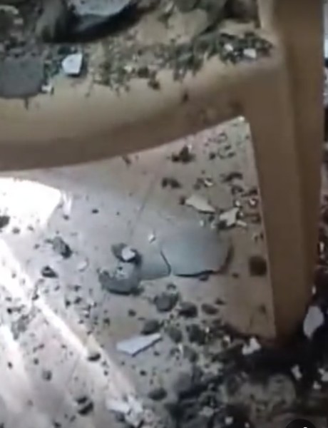 बाबूगढ़ छावनी स्थित प्राथमिक विद्यालय का लेंटर गिरने से शिक्षक बाल बाल बचे,