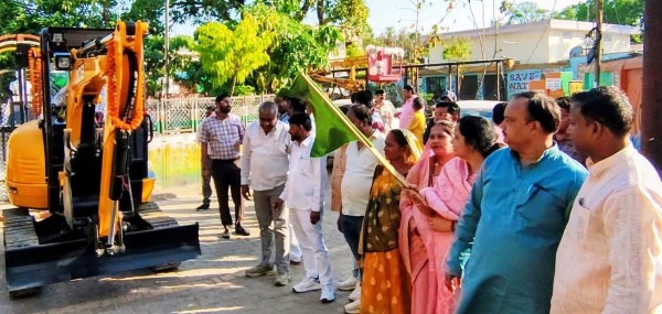 जनता’ से किए ‘वादे’ को ‘निभाया’ जा ‘रहा’ नेहा वर्मा