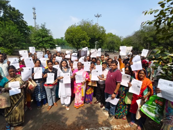 दक्षिण कोर्ट एसडीएम इशा कंबोज ने कृषि भूमि पर स्थित शाहपुर कॉलोनी के आवास सुनिश्चित करने की आगामी याचिका 27 अक्टूबर को की गई।