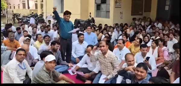 एनएचएम’ के संविदा ‘कर्मियों’ की ‘लड़ाई’ रंग ‘लाई’
