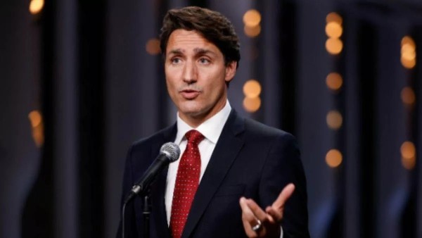 रिश्तों पर कायम संदेह के बादल