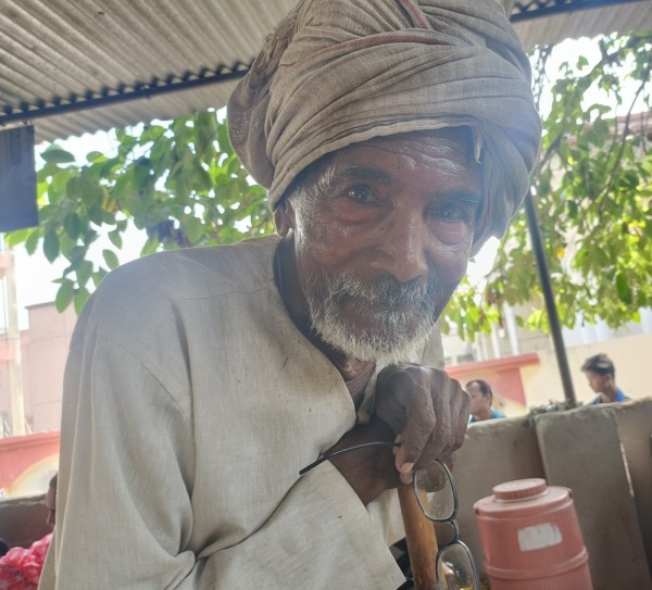 ‘90 साल’ के ‘अजिया ससुर’ पर ‘नतोहू’ ने लगाया ‘छेड़छानी का ‘आरोप’