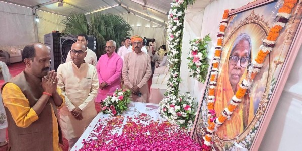‘यादगार’ बना ‘हरीेश द्विवेदी’ के ‘माताजी’ की श्रद्धांजलि ‘आयोजन’