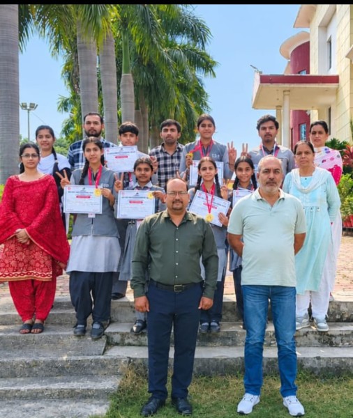 डी.आर. इंटरनेशनल स्कूल के खिलाड़ियों का शानदार प्रदर्शन, तीन खिलाड़ियों का नेशनल प्रतियोगिता के लिए चयन
